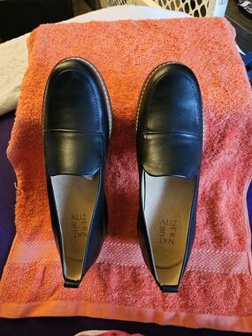 Naturalizer Black Leather Slip-On Loafers for Men